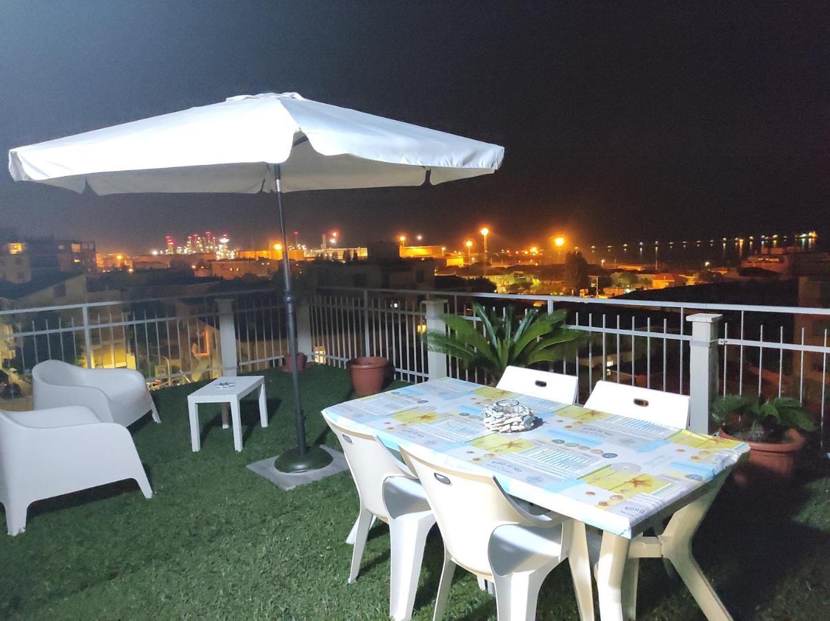 Апартаменти La Terrazza Фальконара-Мариттіма Екстер'єр фото