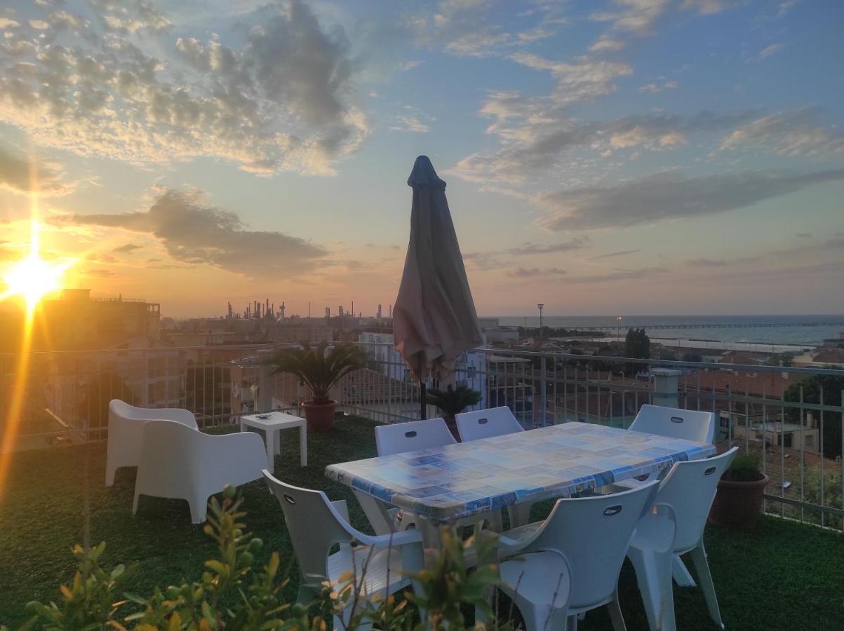 Апартаменти La Terrazza Фальконара-Мариттіма Екстер'єр фото